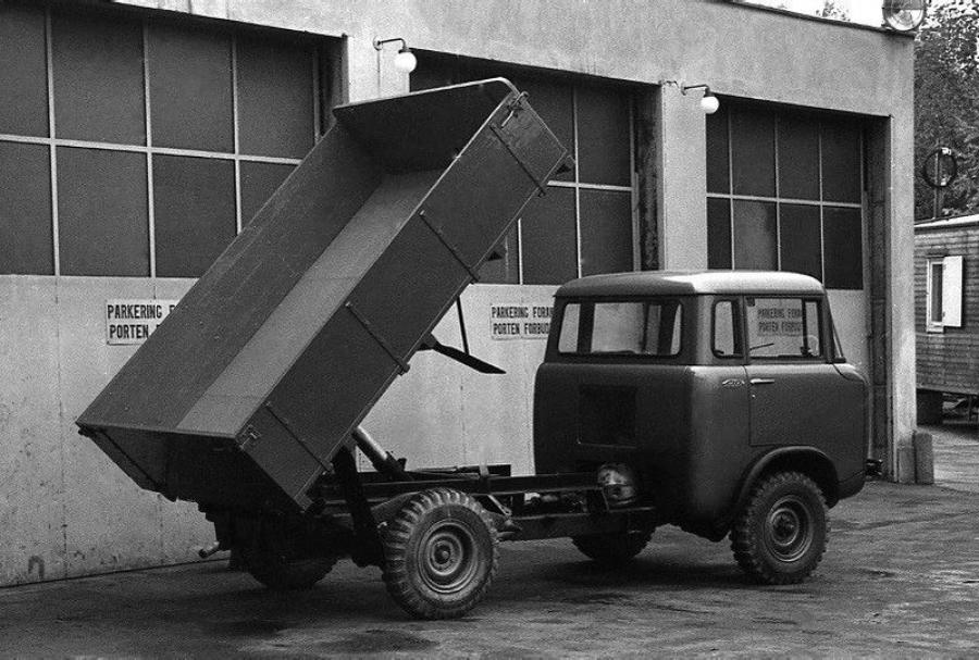  Willys Jeep FC-170 1957 года  (фото 3 из 6)